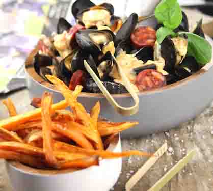 Recette de Moules au chorizo et frites de patates douces