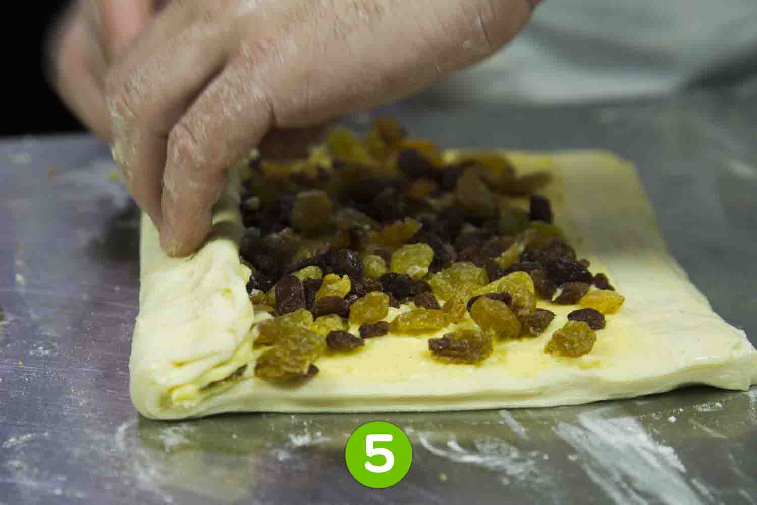 Recette de Pains aux raisins maison