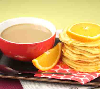 Recette de Matin Léger de Lactel au Café au Lait avec ses Pancakes à l’orange et au miel sans lactose