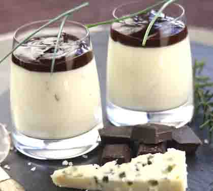 Recette de Panna cotta au Roquefort, ganache chocolat