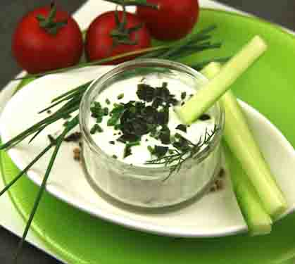 Recette de Sauce au yaourt et aux fines herbes