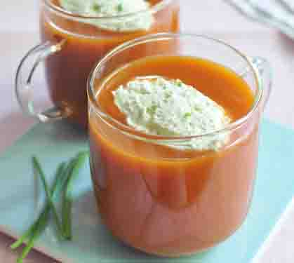 Recette de Velouté de tomates et bouchées de Rondelé ail et fines herbes