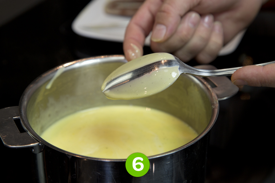 Recette de Crème anglaise à la vanille bourbon