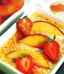 Recette de Crème brûlée aux nectarines et aux fraises