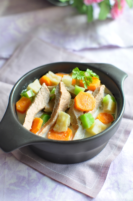 Recette de Emincé de veau aux petits légumes nouveaux