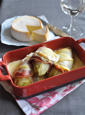 Recette de Endives au jambon cru et Reblochon