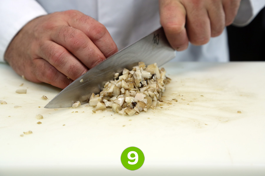 Recette de Feuilleté forestier de volaille au comté