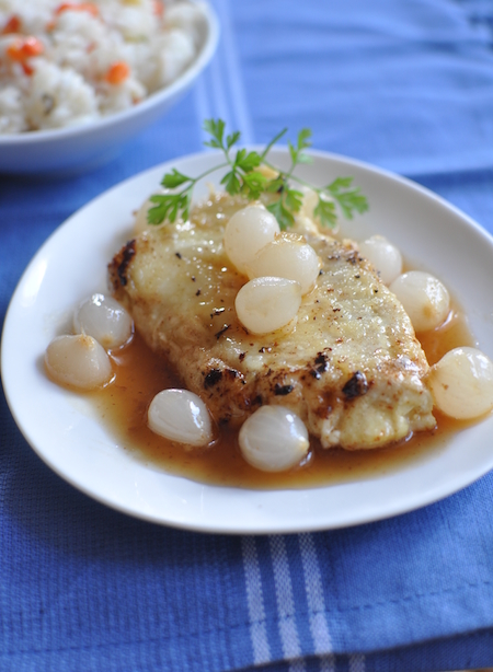 Recette de Meunière de dorade aux oignons confits