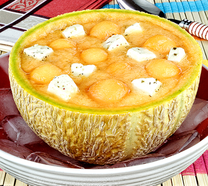 Recette de Soupe de melon aux dés de fromage Salakis