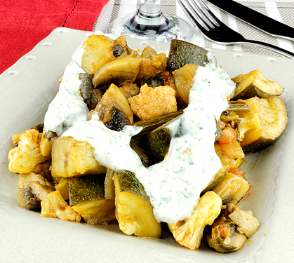 Recette de Grecque de légumes, sauce yaourt à la coriandre
