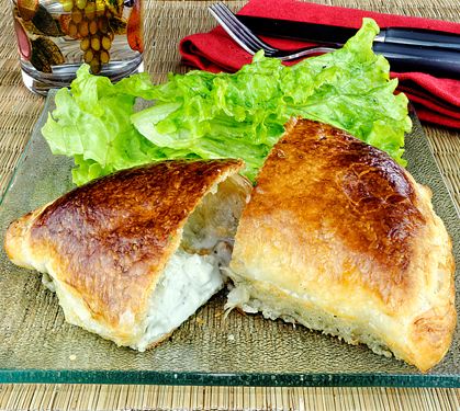 Recette de Chaussons au Roquefort et aux noix