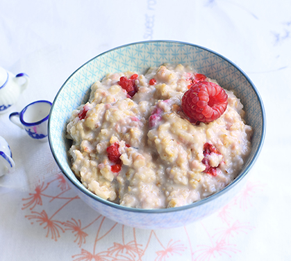 Recette de Porridge anglais aux framboises | Dès 6 mois