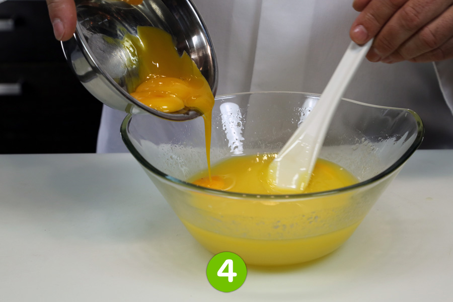 Recette de Quatre-quarts moelleux