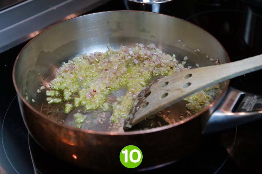 Recette de Risotto aux asperges et morilles