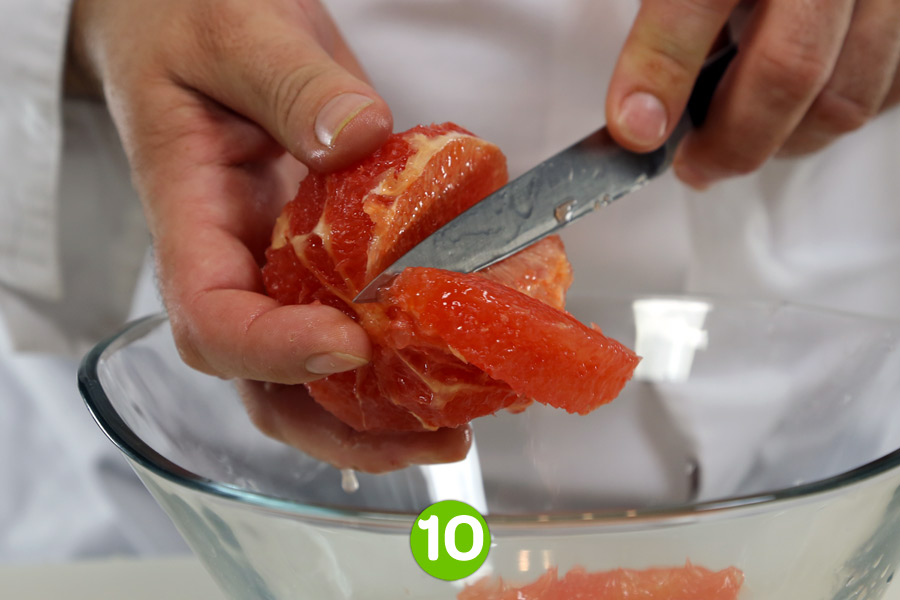 Recette de Saumon fumé au pamplemousse et concassée d’avocat à la coriandre