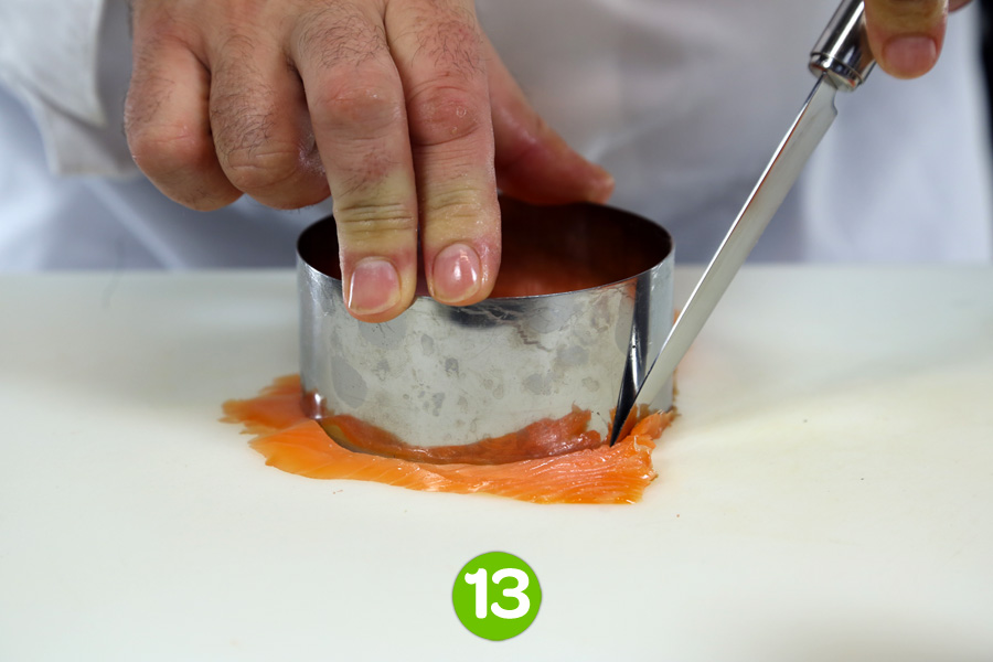 Recette de Saumon fumé au pamplemousse et concassée d’avocat à la coriandre