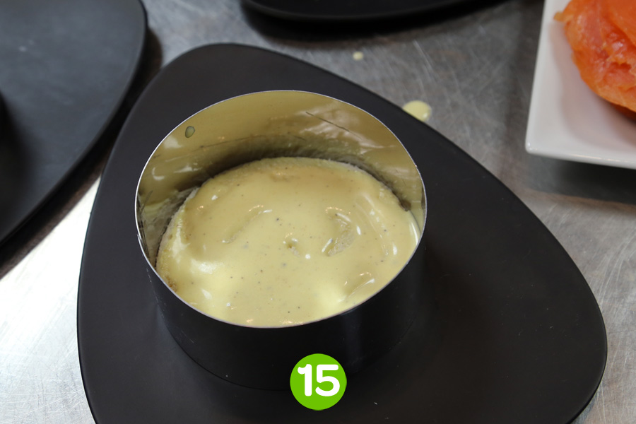 Recette de Saumon fumé au pamplemousse et concassée d’avocat à la coriandre