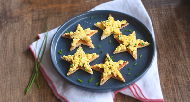 Toasts œufs ciboulette et Société Crème