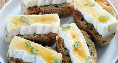 Tartines miel et Brique de Brebis Lou Pérac 