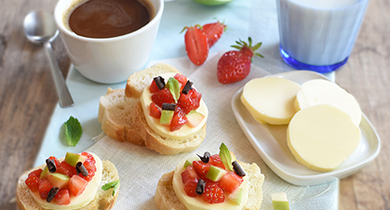Tartines aux fruits frais