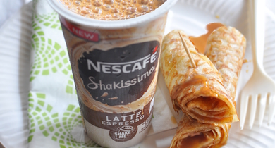 Nescafé Shakissimo Espresso et wrap au caramel au beurre salé