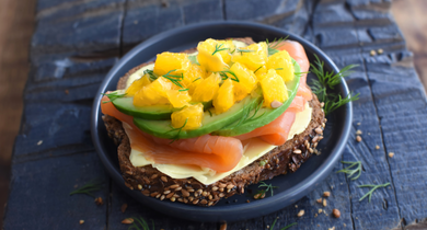 Tartine saumon-orange-avocat