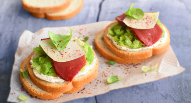 Petits toasts fèves-magrets Istara