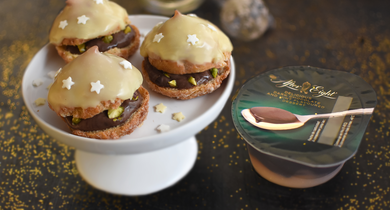 Petits choux à la crème d'After Eight et pistaches