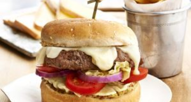 Burger steak haché et fromage à Raclette