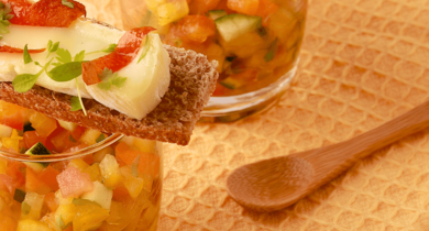 Mouillettes de Brique de Brebis Lou Pérac et Tartare de Légumes d'été