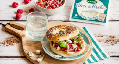Bagels au bleu de brebis et salsa sucré-salé