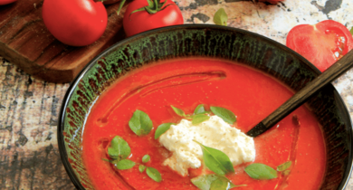 Petit gaspacho, nuage de mozzarella à la crème Secret de crème Président