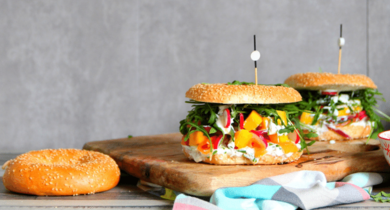 Bagel saumon, mangue, crème ciboulette
