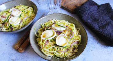 Capellini aux courgettes, oignons caramélisés, miel et chèvre