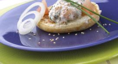 Blinis au yaourt et garniture fraîcheur