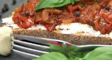 Bruschetta de tomates rôties à la ricotta 