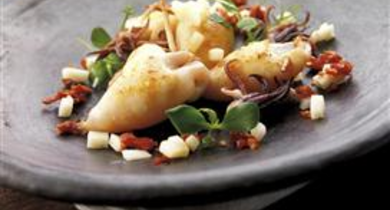 Calamars farcis au P'tit Basque Istara, rôti à la plancha