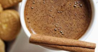 Chocolat chaud à la cannelle