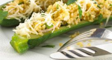 Courgettes farcies au pil-pil de blé et beaufort