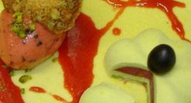 Crémeux chocolat blanc pistache, Sorbet Fraise et Olive noire