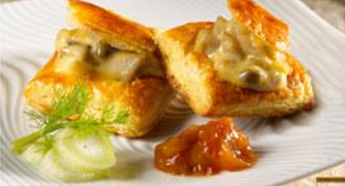 Feuilletés champignons camembert et leur confiture de tomates et de mangue
