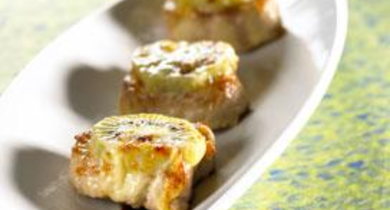 Filet de porc au fromage à raclette et kiwi