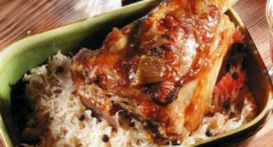 Jarret de Veau braisé au Cidre  aux Pommes et aux Echalotes Confites