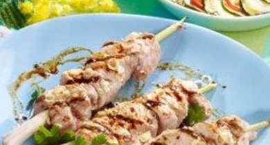 Lichettes de noix de veau grillées sur bâton de citronne et son tian de légumes