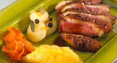 Magrets de canard aux épices, purée de navets glacés