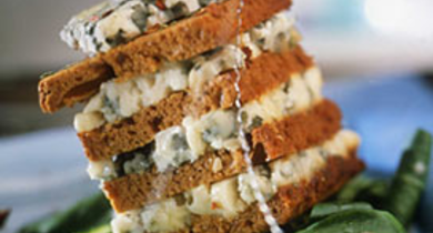 Millefeuille de Pain d'Epices au Roquefort Société