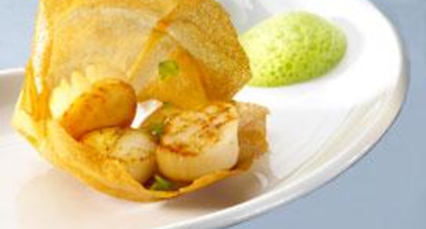 Noix de Saint-Jacques et persillade crémée