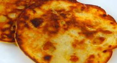 Petites crêpes fondantes aux pommes caramélisées