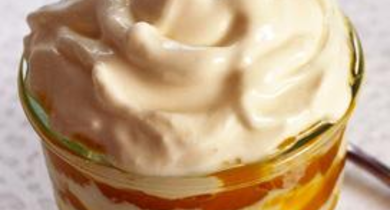 Petits pots de fromage nature à la compote de mangue 