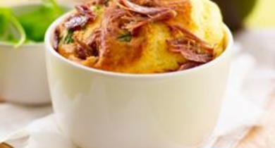 Petits soufflés au fromage et confit de canard 